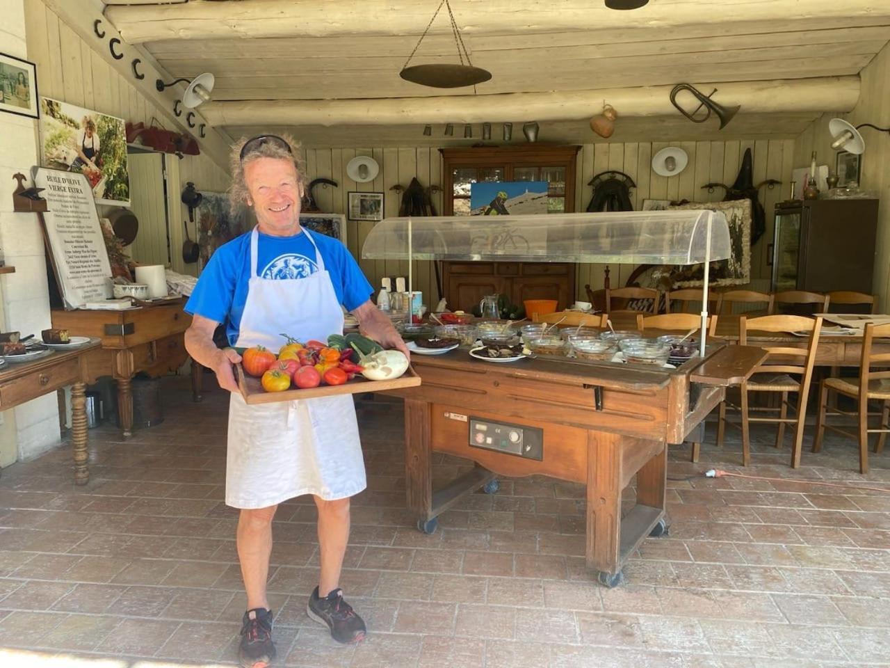 Mas des Figues La Ferme de Philippe #Ecotourism #Agrotourism #Ruraltourism #Countryhouselodge #zeropesticide #conversionbio #OrganicVegetarianBrunch 4* Saint-Rémy-de-Provence