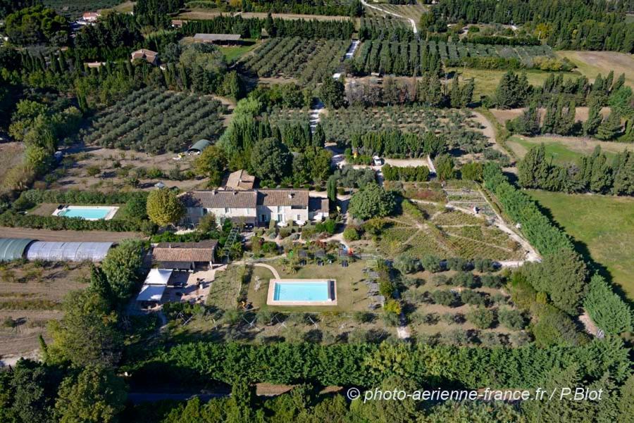 Couette-café Mas des Figues La Ferme de Philippe #Ecotourism #Agrotourism #Ruraltourism #Countryhouselodge #zeropesticide #conversionbio #OrganicVegetarianBrunch 4*